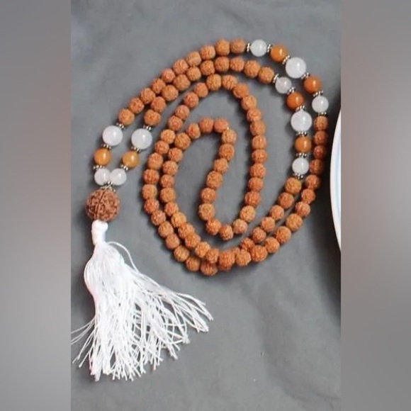 White Jade & Gold Agate Rudraksha Mala - Picture 3 of 3